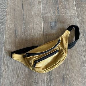 VINTAGE mustard yellow fanny pack